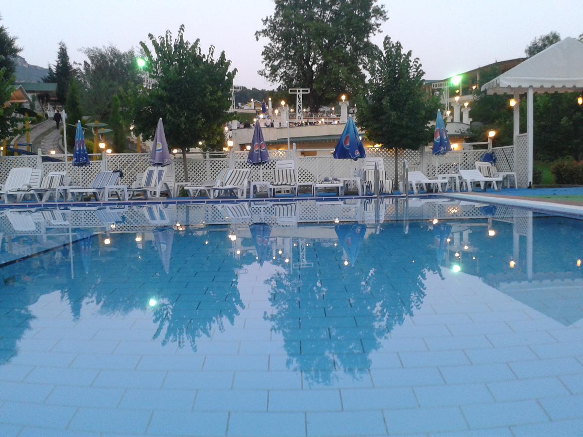 Resort Teater Kame Ibe Exterior foto